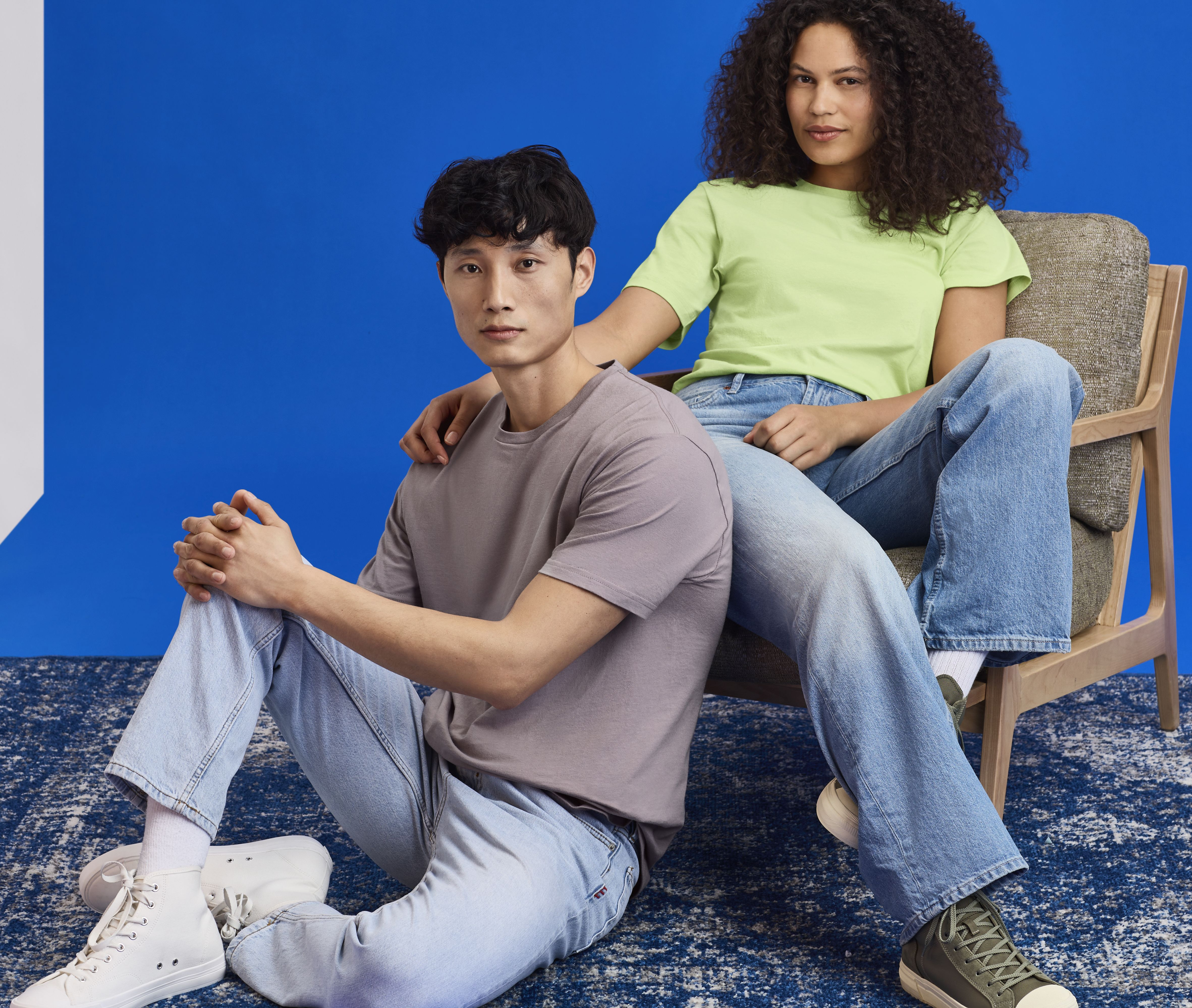 SOFTSTYLE ADULT T-SHIRT